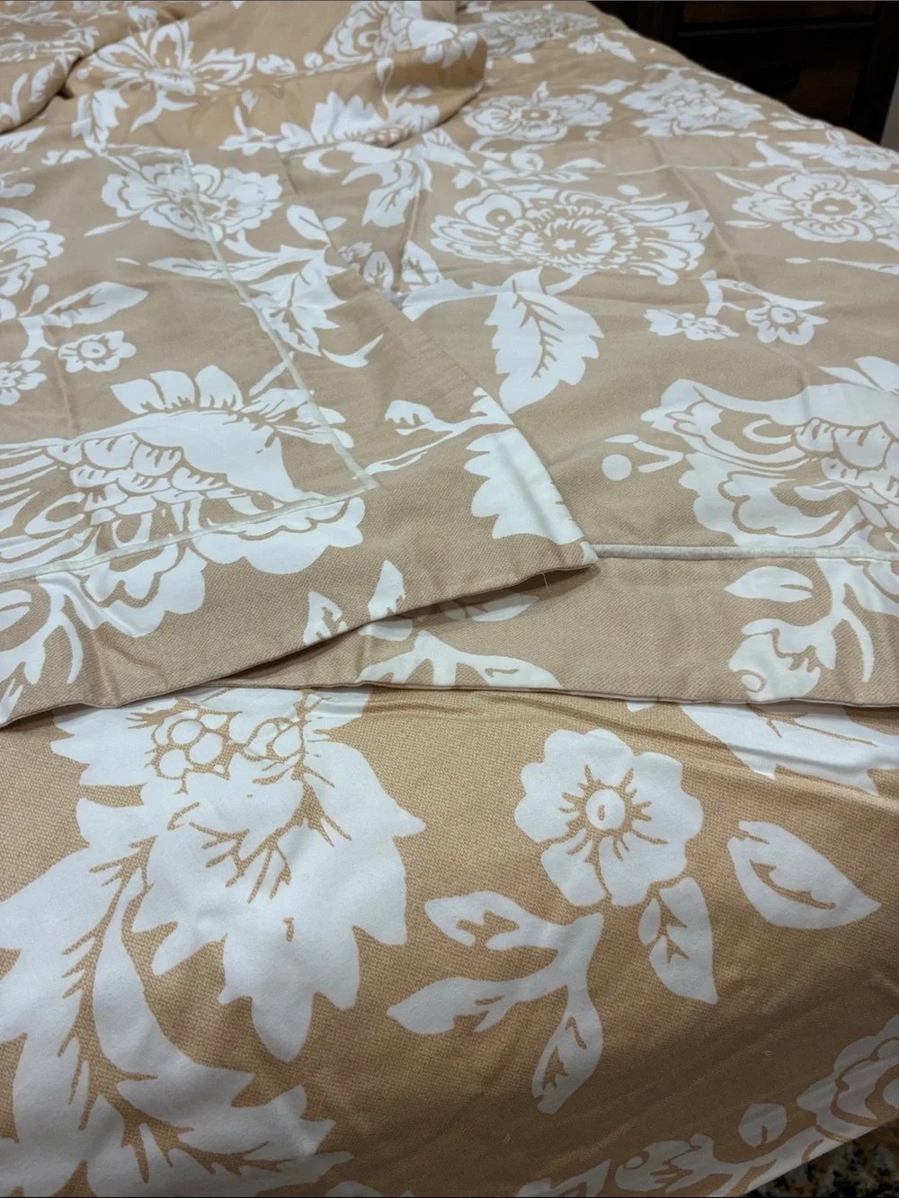 Lands' End Tan and White Floral Duvet Cover King